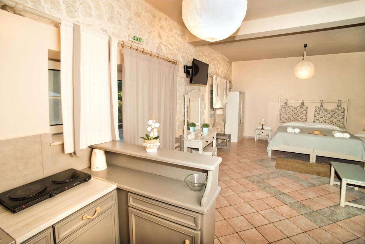 Paloma Luxury Studios Panormos  Bagian luar foto