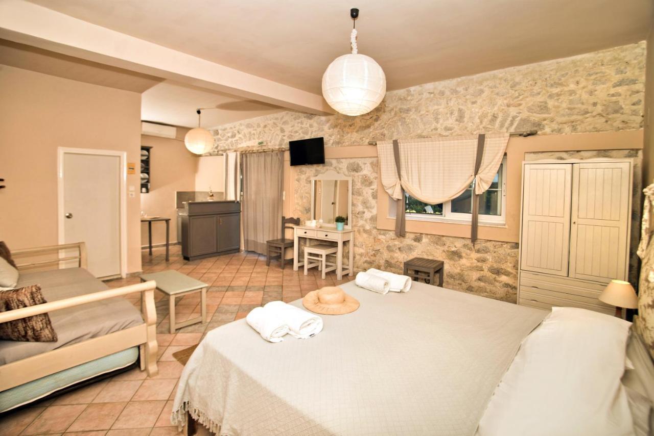Paloma Luxury Studios Panormos  Bagian luar foto