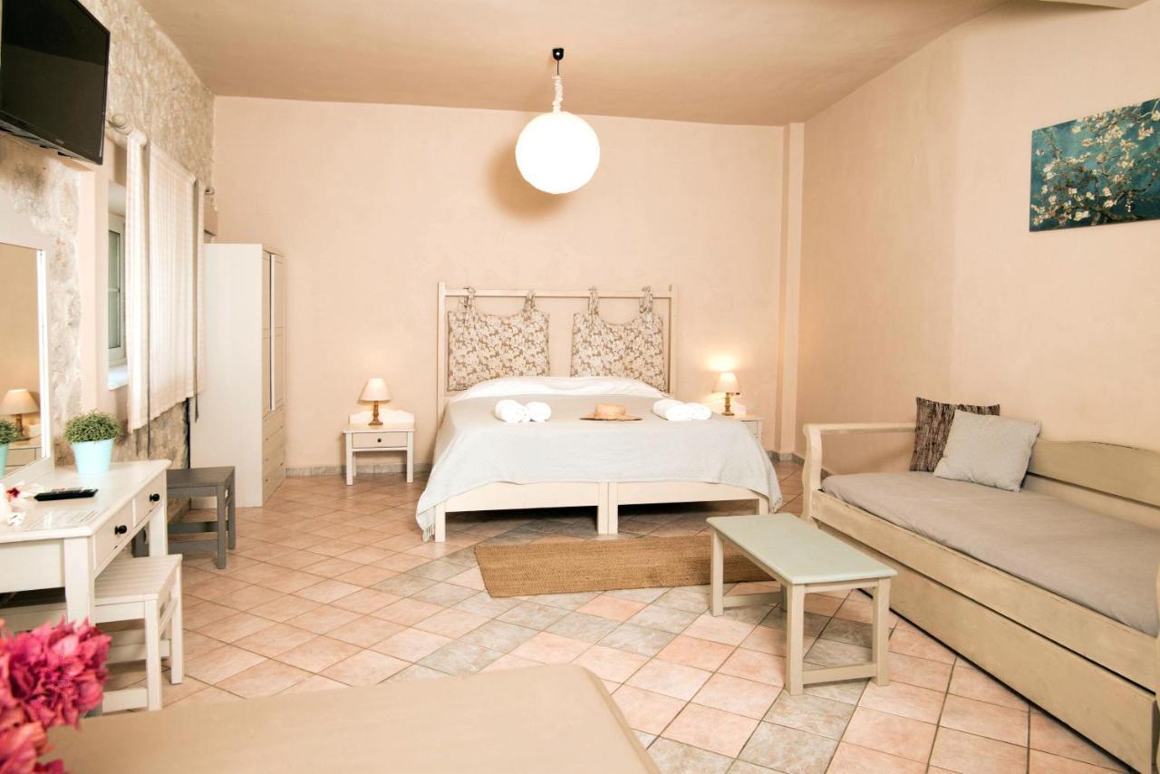 Paloma Luxury Studios Panormos  Bagian luar foto