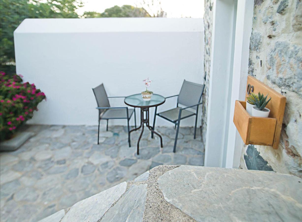 Paloma Luxury Studios Panormos  Bagian luar foto
