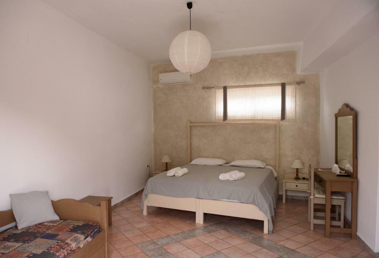 Paloma Luxury Studios Panormos  Bagian luar foto